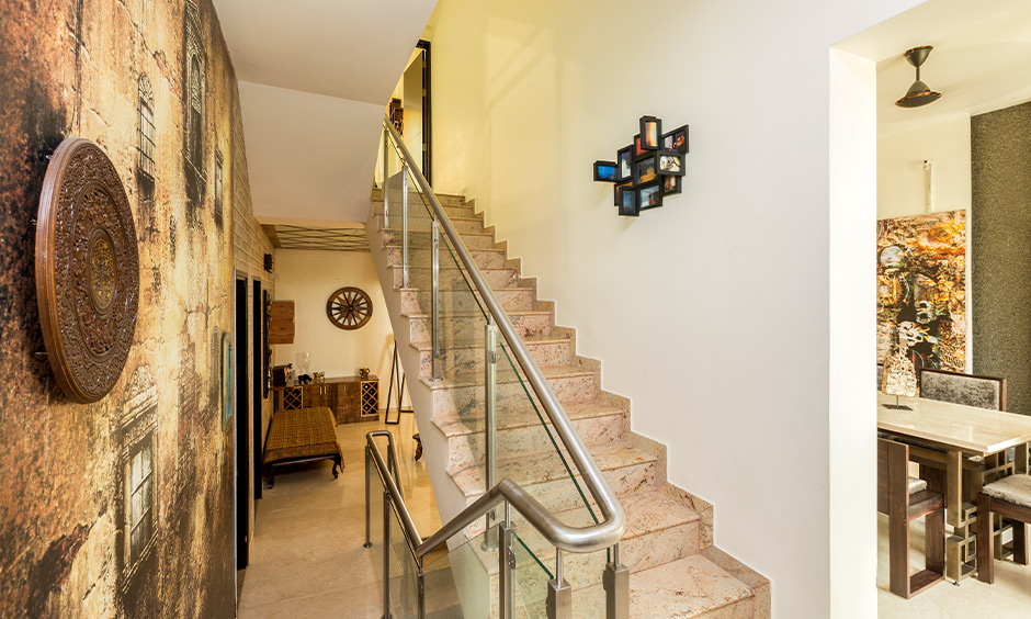 Design of glass and marble stairs in India