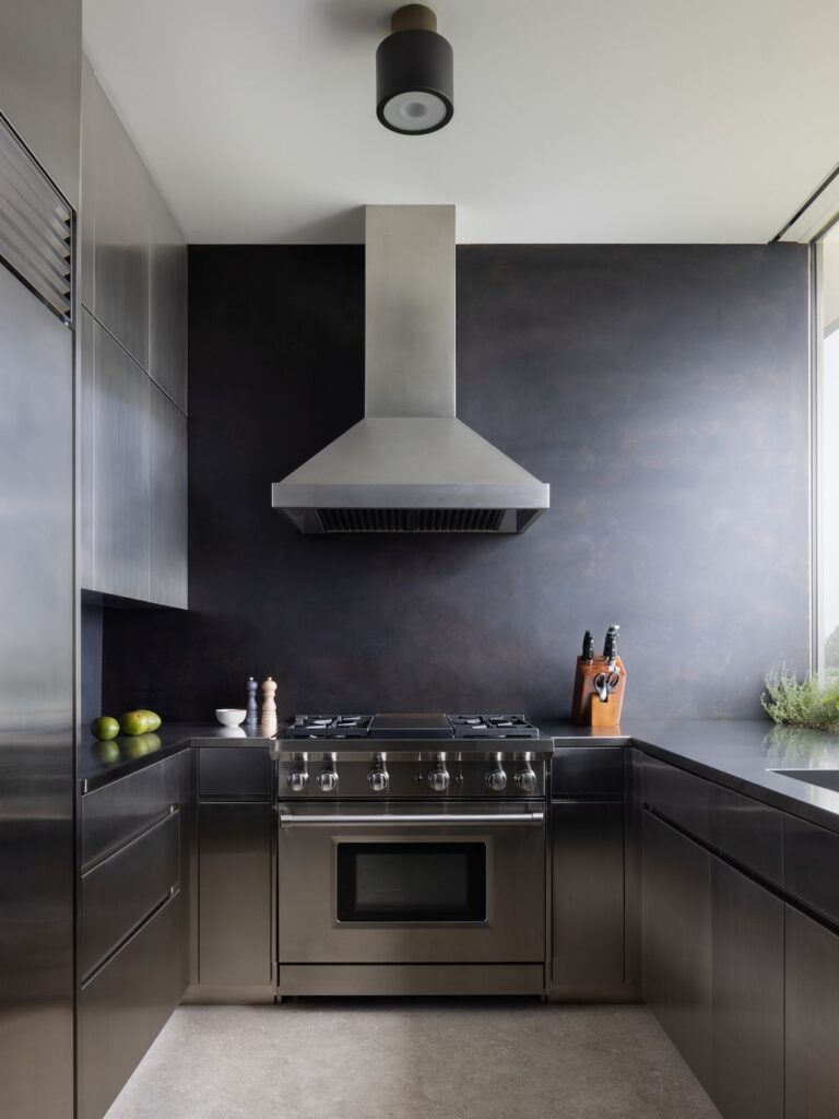 Correct Kitchen Placement: Vastu Tips for Choosing the Best Direction ...