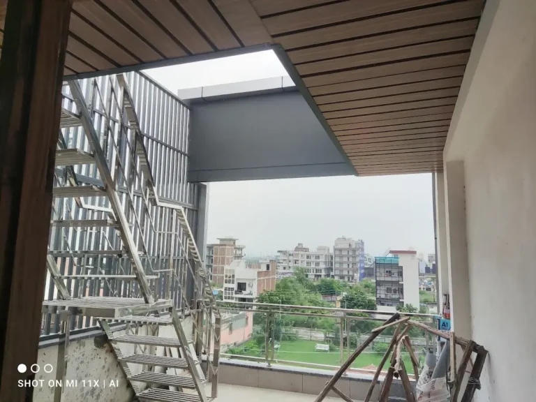 Balcony & Outdoor