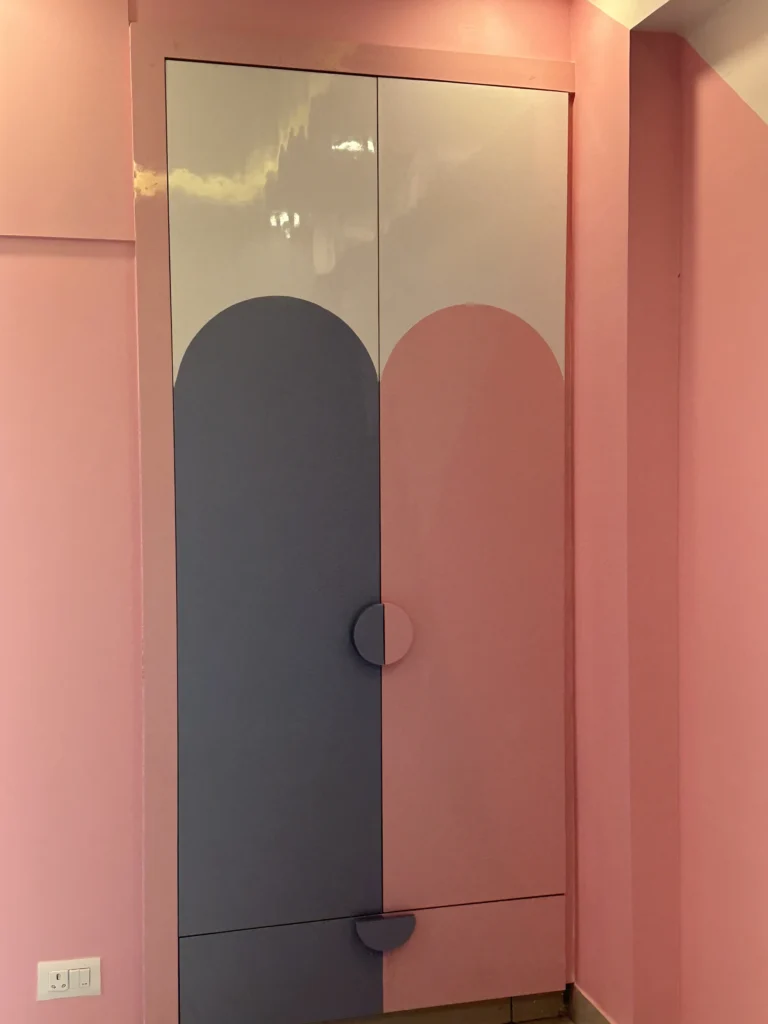 Colorful Modern Wardrobe with Artistic Design – Pastel Pink & Blue